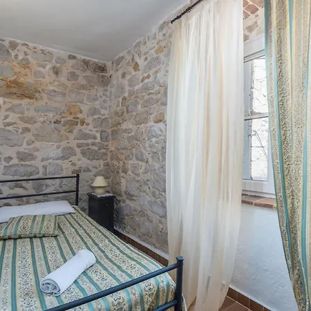 Villa Stone House - Zita With Private Pool Dračevac